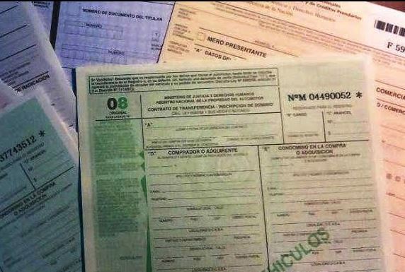 Cómo transferir un auto con 08 firmado