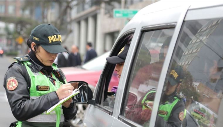 En cuánto tiempo prescribe una papeleta de tránsito en Perú
